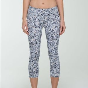 Lululemon Wunder Under Crop | Not So Petite Fleur